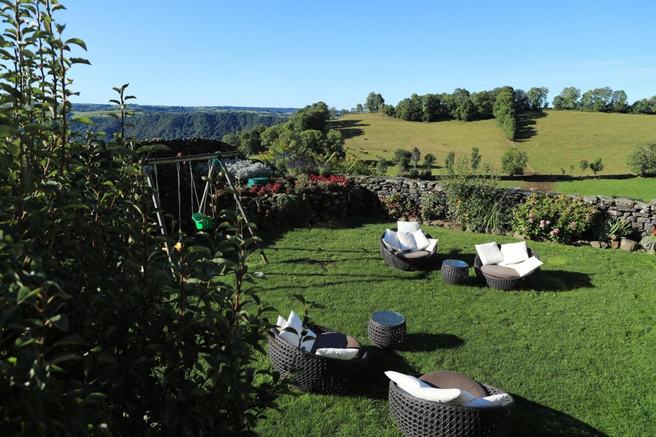 Logis Hotel Restaurant & Spa Les Remparts Salers Eksteriør billede
