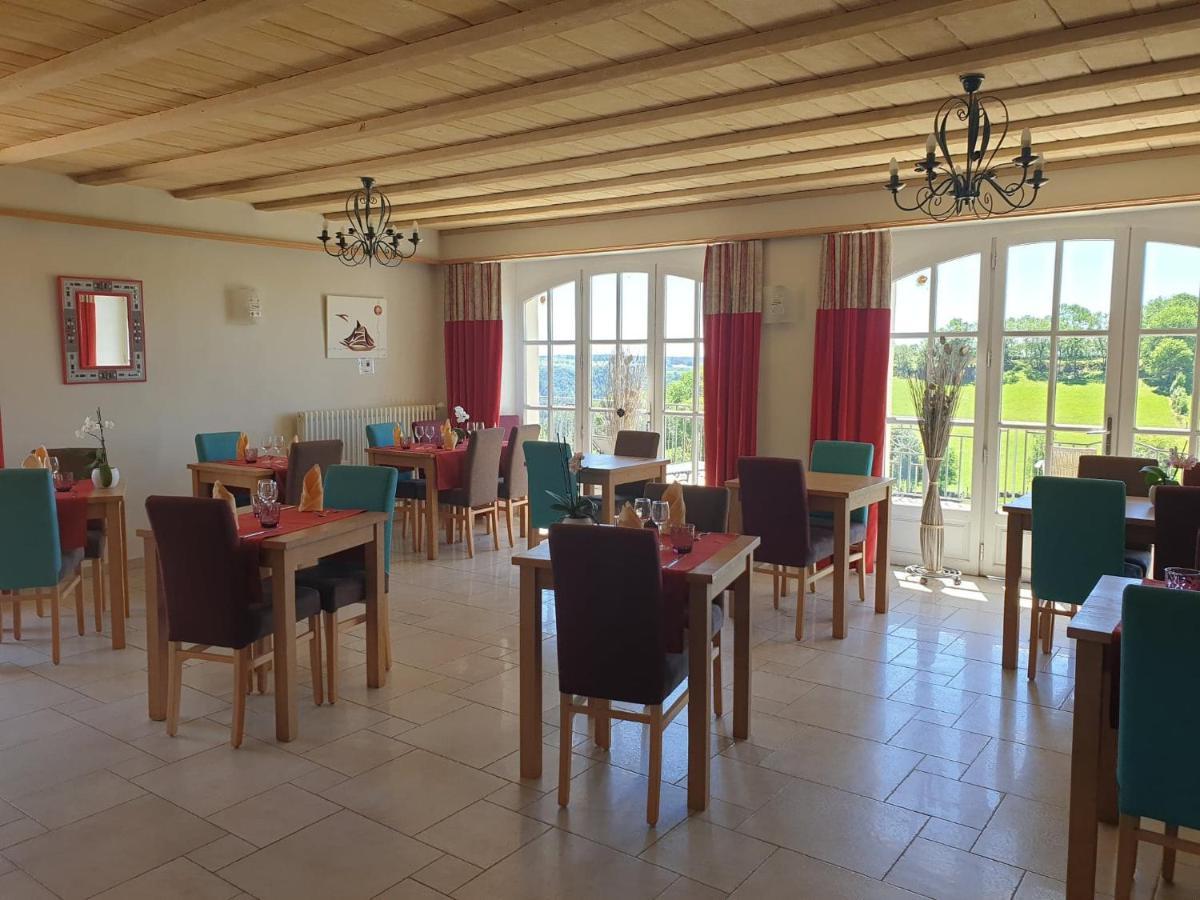Logis Hotel Restaurant & Spa Les Remparts Salers Eksteriør billede