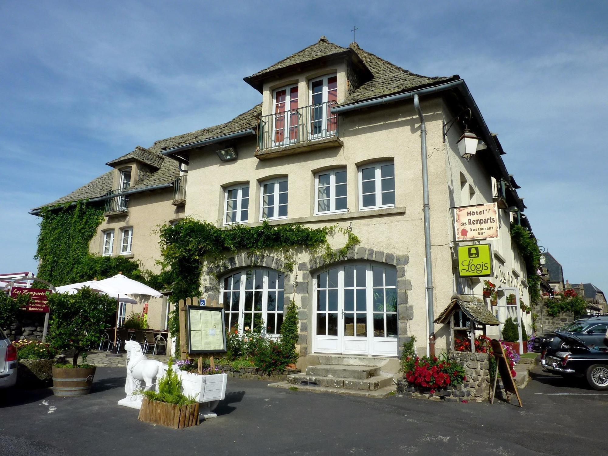 Logis Hotel Restaurant & Spa Les Remparts Salers Eksteriør billede